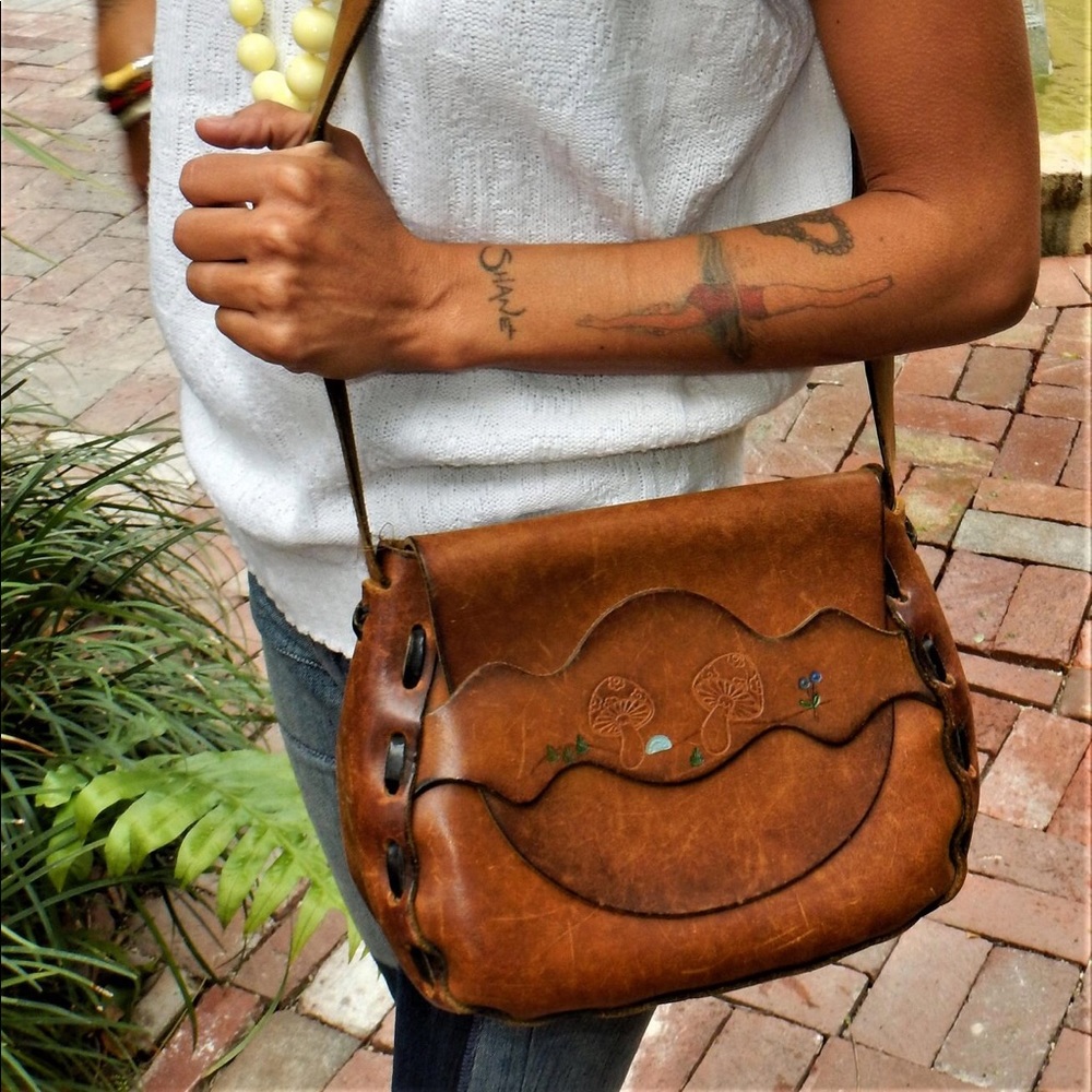 Vintage 70’s leather mushroom bag
